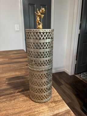 Decorative Lattice Hairspray Holder